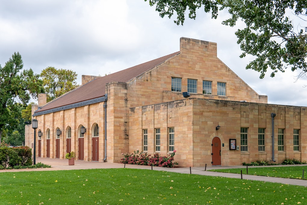 Harriet island pavilion
