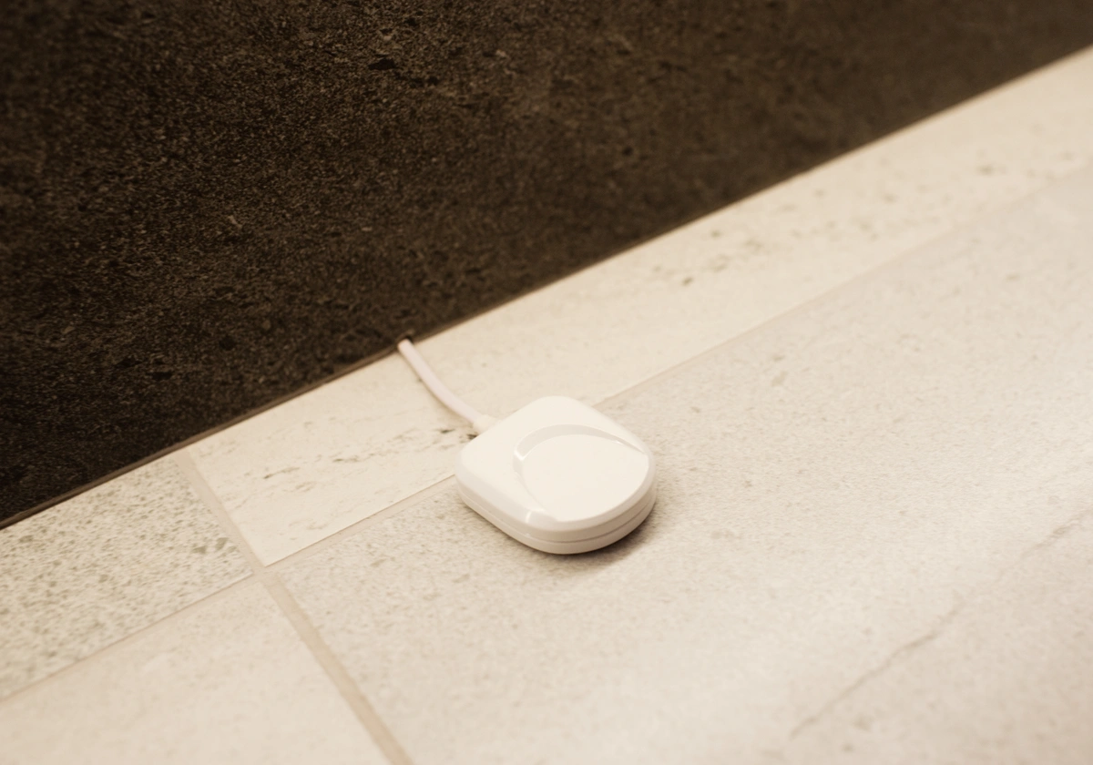flood detector on a basement floor