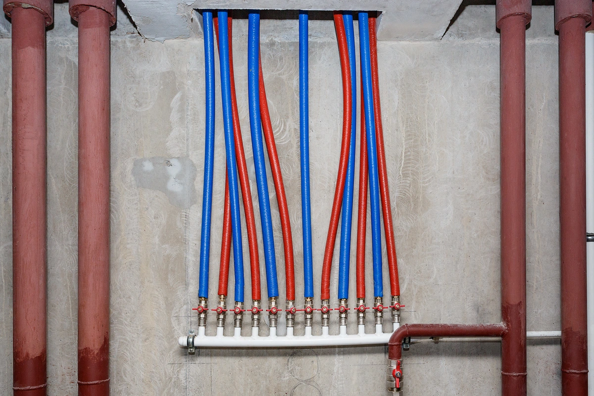 pex pipes of heating and water system in the house