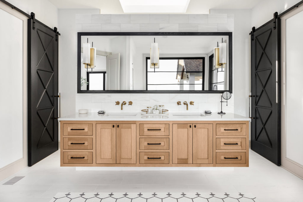 Stunning Undermount Bathroom Sink in Luxury Bathroom